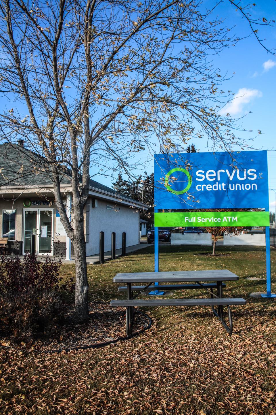 Servus Credit Union – Entwistle Branch